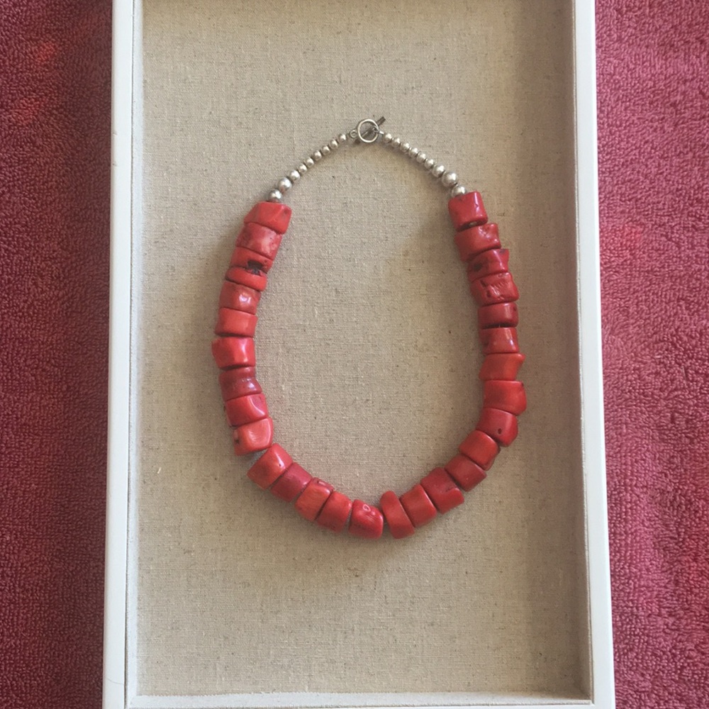 Red turquoise necklace with silver beads
